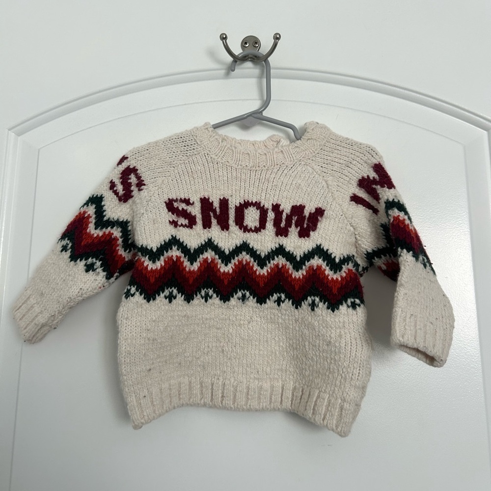 Zara Knit Snow White and Red Patterned Embroidered Sweater Kids size 9-12 Month